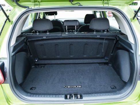 Used 2023 Hyundai Venue SEL FWD image 13