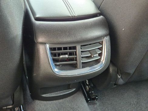 Used 2023 Chevrolet Malibu LT image 14