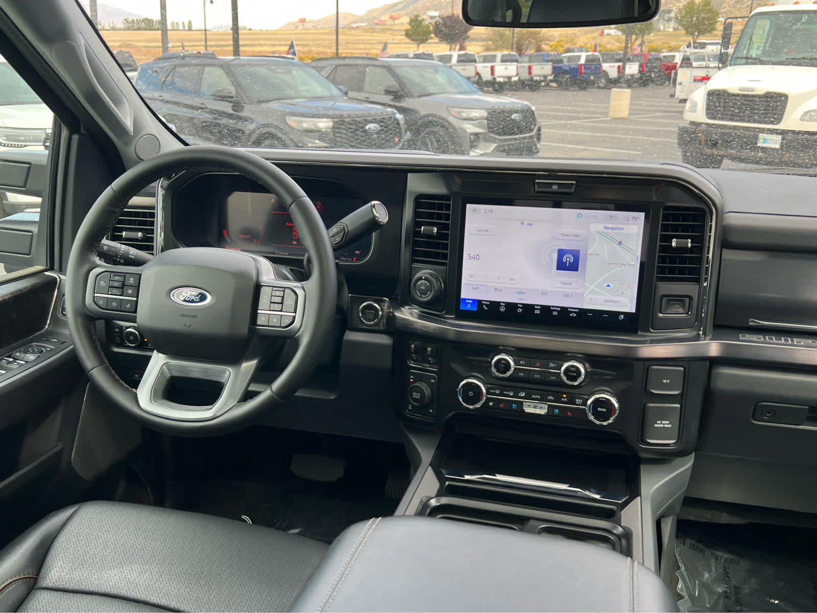 Used 2026 Ford F350 Lariat w/ Lariat Ultimate Package AWD/4WD image 15