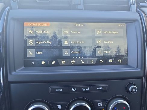 Used 2020 Land Rover Discovery SE image 24