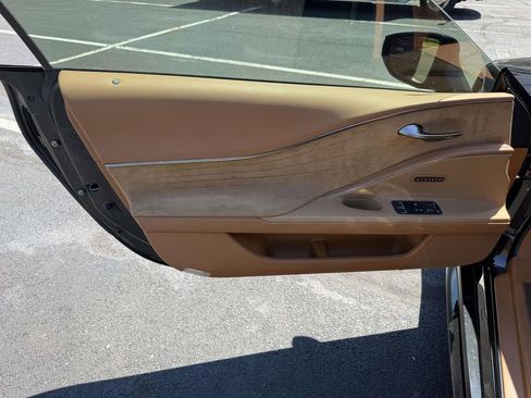 Used 2018 Lexus LC 500 Coupe RWD image 11