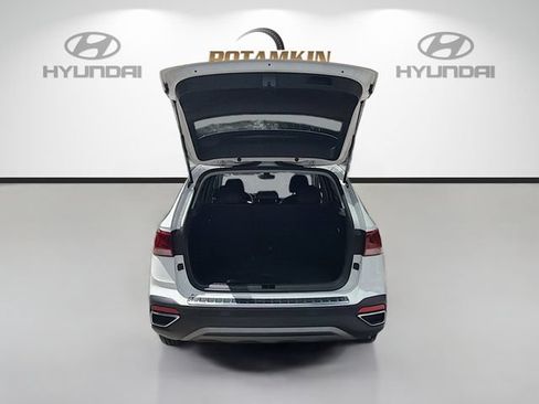Used 2023 Volkswagen Taos SE FWD image 23