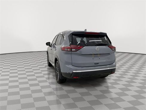 Used 2024 Nissan Rogue Platinum w/ Platinum Premium Package image 8