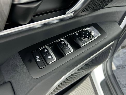 Certified 2024 Kia Telluride EX w/ EX Captain's Chair Package image 16