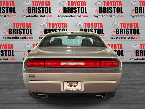 Used 2013 Dodge Challenger SXT w/ Sound Group RWD image 4