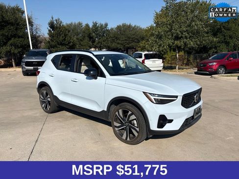Certified 2024 Volvo XC40 B5 Ultimate w/ Protection Package Premier AWD/4WD image 2