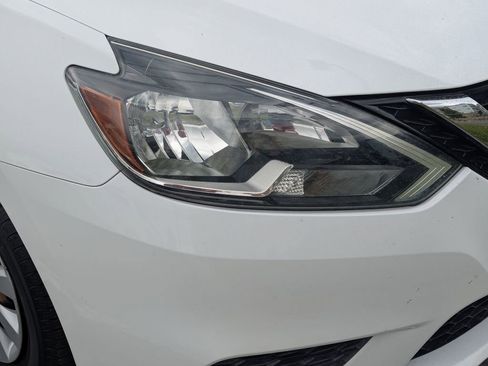 Used 2017 Nissan Sentra S FWD image 11