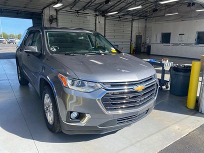 Used 2021 Chevrolet Traverse LT