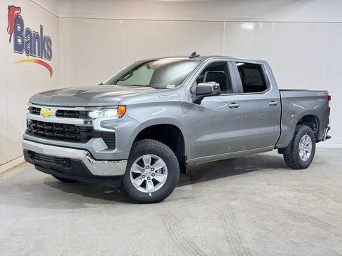 New 2025 Chevrolet Silverado 1500 LT w/ Convenience Package II image 2