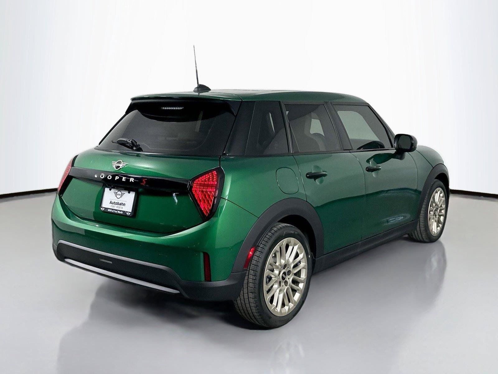 Used 2025 MINI Cooper S FWD image 4