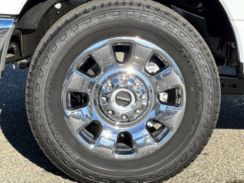 New 2026 Ford F250 Lariat w/ Chrome Package image 31