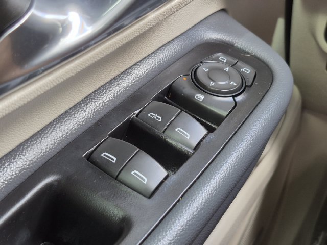 Used 2023 GMC Terrain Denali AWD/4WD image 9