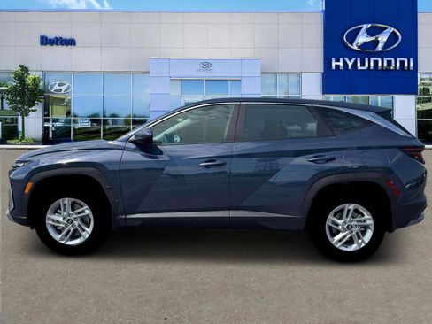 New 2026 Hyundai Tucson SE image 3