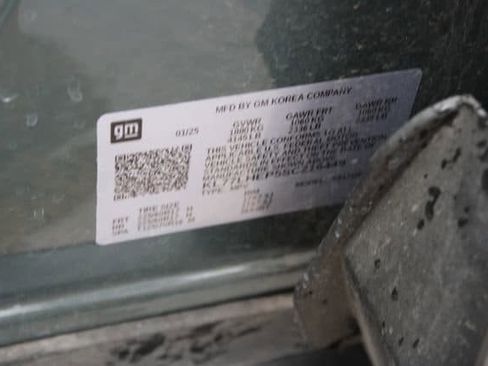 Used 2025 Chevrolet Trax LT image 27