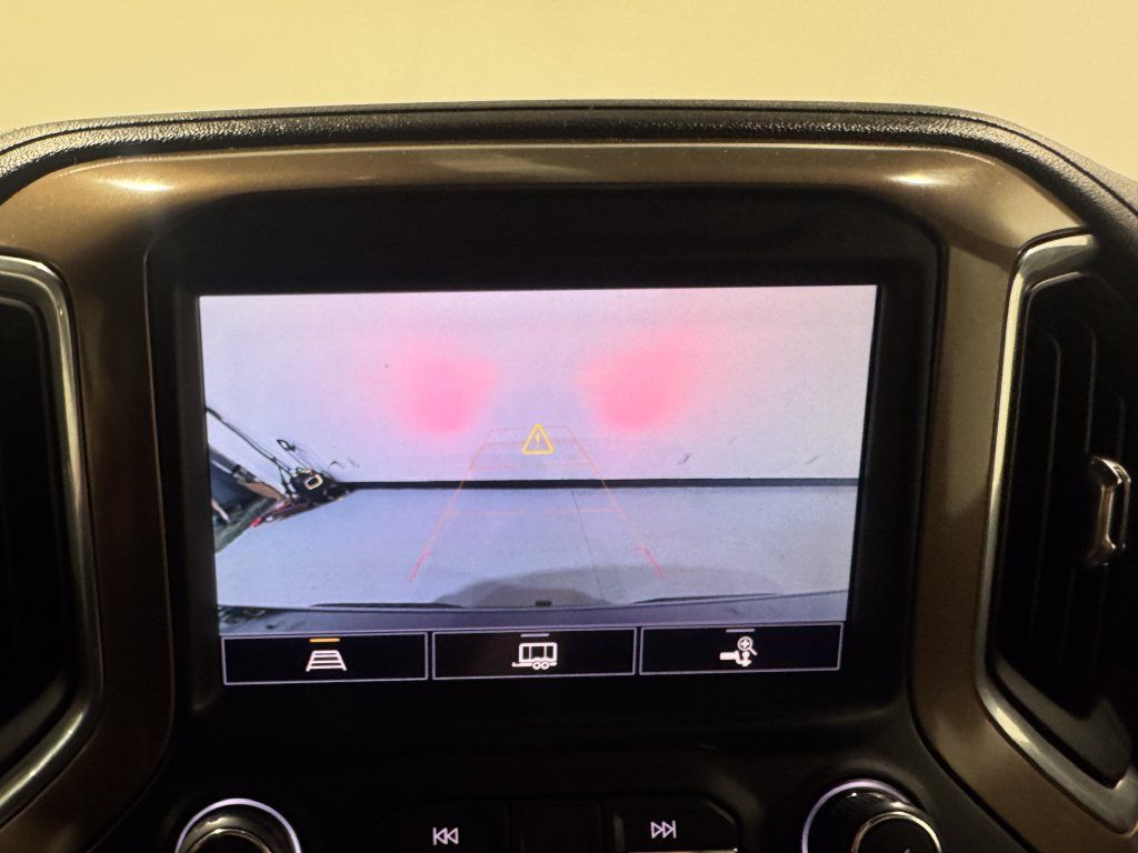 Used 2022 Chevrolet Silverado 1500 High Country w/ Safety Package II AWD/4WD image 10
