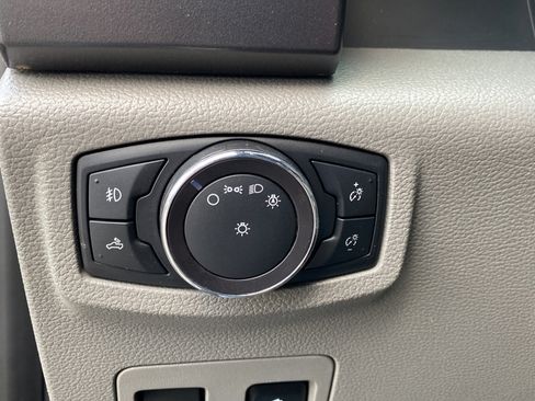 Used 2018 Ford F150 XLT w/ Equipment Group 301A Mid AWD/4WD image 21