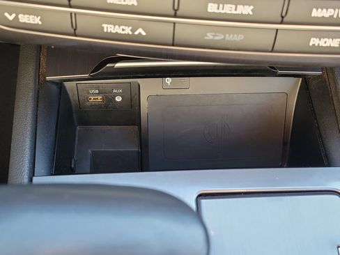 Used 2018 Genesis G80 3.8 w/ Option Group 02 image 34