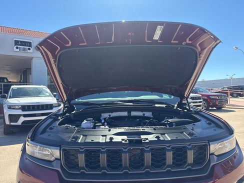 New 2026 Jeep Grand Cherokee Limited w/ Limited Altitude Package AWD/4WD image 48