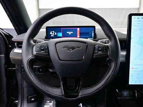 Used 2023 Ford Mustang Mach-E GT image 24