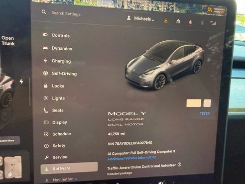 Used 2023 Tesla Model Y AWD image 13