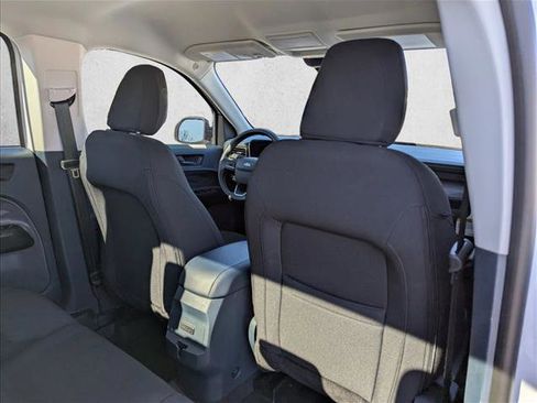 Used 2025 Ford Maverick XL w/ Equipment Group 102A image 28