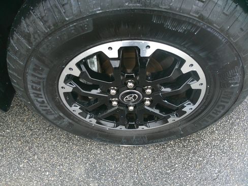 Used 2025 Toyota Tundra SR5 w/ TRD Off-Road Package image 15