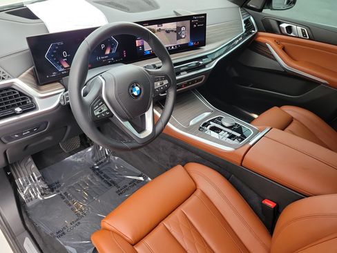 Used 2024 BMW X5 xDrive40i w/ Premium Package AWD/4WD image 24