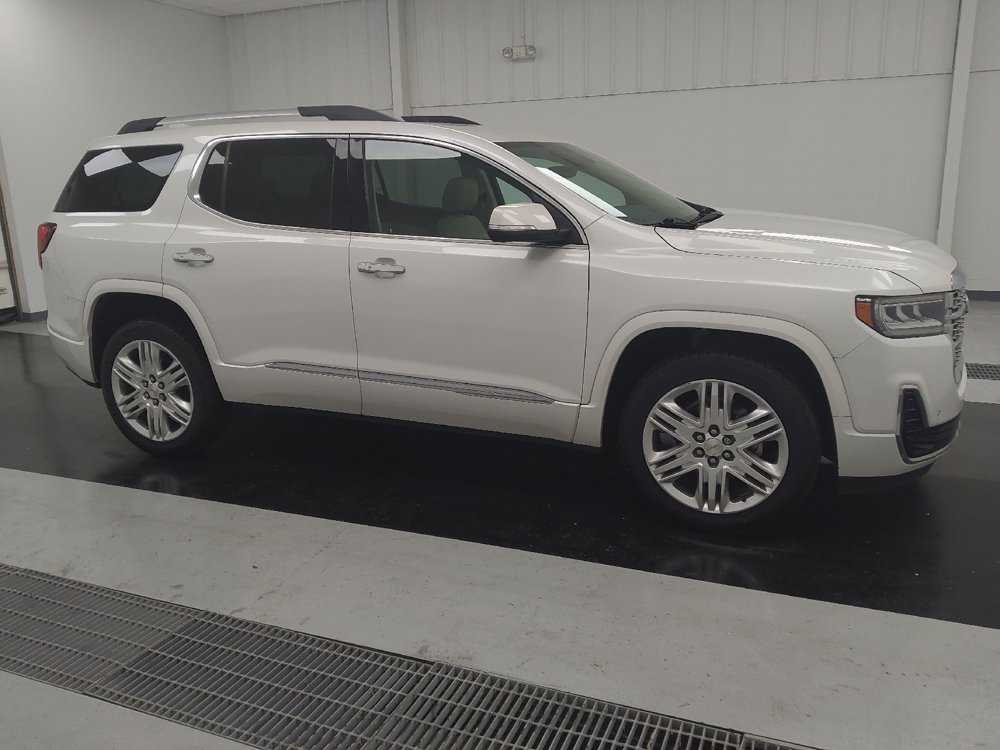 Used 2020 GMC Acadia Denali w/ Technology Package FWD image 11