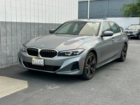 Used 2024 BMW 330i Sedan w/ Convenience Package RWD image 2