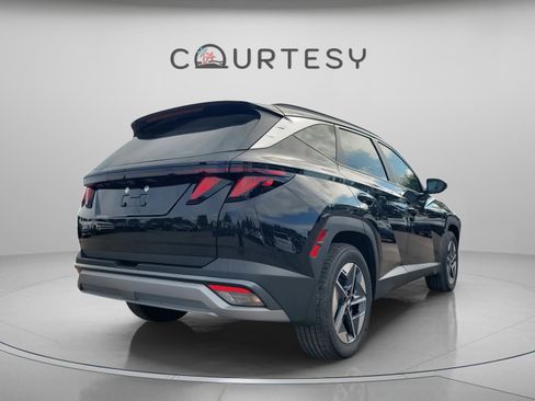 New 2026 Hyundai Tucson SEL image 3