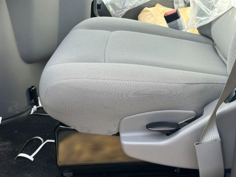 New 2024 Ford E-450 and Econoline 450 Super Duty w/ Power Windows & Locks Group image 9