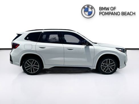 Used 2023 BMW X1 xDrive28i w/ M Sport Package AWD/4WD image 8