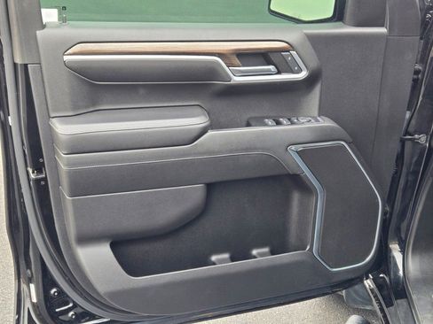 Used 2022 Chevrolet Silverado 1500 RST image 22