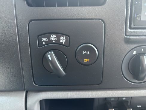 Used 2006 Ford F350 XL image 23