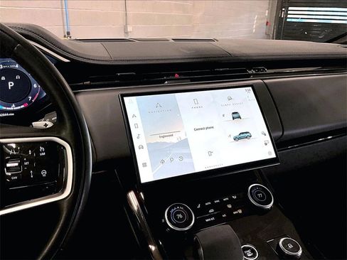 Used 2023 Land Rover Range Rover Sport SE image 10