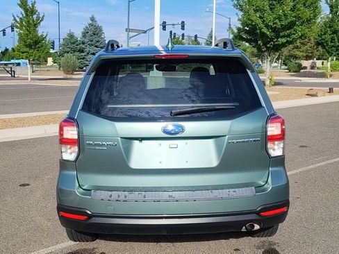 Used 2018 Subaru Forester 2.5i Premium w/ All-Weather Package AWD/4WD image 4