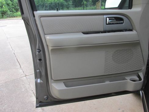 Used 2014 Ford Expedition EL Limited image 11