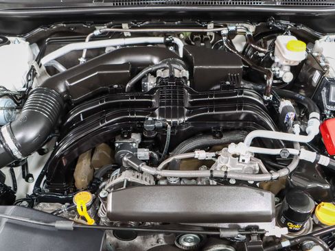 Used 2023 Subaru Crosstrek 2.5i Limited w/ Moonroof Package image 30