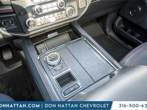 Used 2023 Ford Expedition Limited image 16