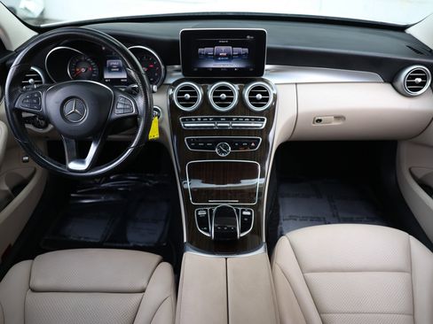 Used 2015 Mercedes-Benz C 300 Sedan image 2