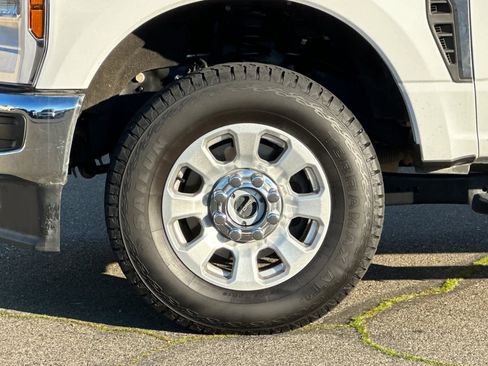 Used 2024 Ford F250 XLT w/ FX4 Off-Road Package image 28