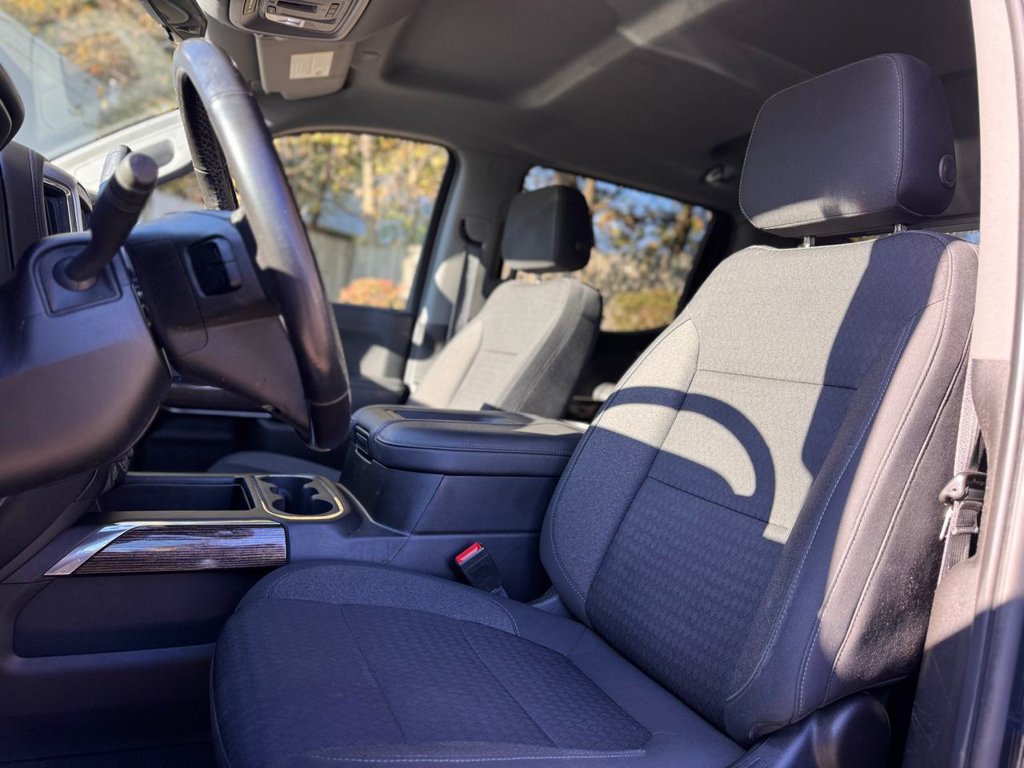 Used 2021 GMC Sierra 1500 Elevation w/ Preferred Package AWD/4WD image 19