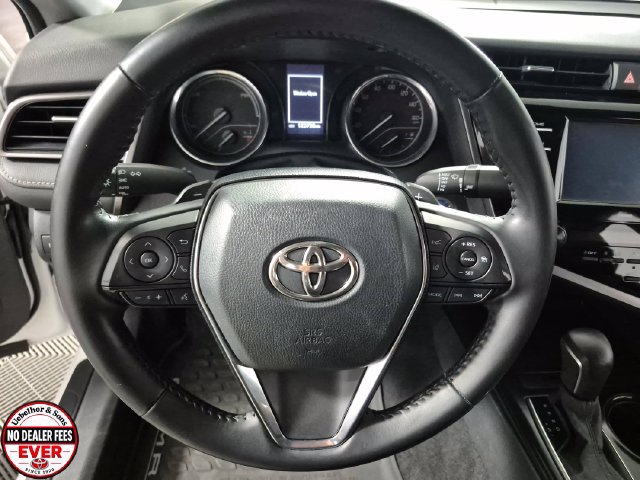 Used 2020 Toyota Camry SE FWD image 11