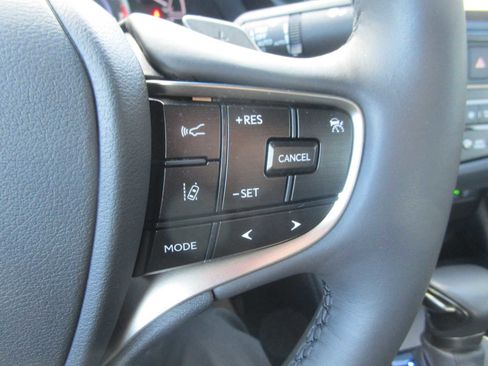 Used 2023 Lexus ES 350 w/ Premium Package image 33