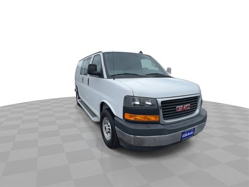 Used 2022 GMC Savana 2500 w/ Driver Convenience Package image 2