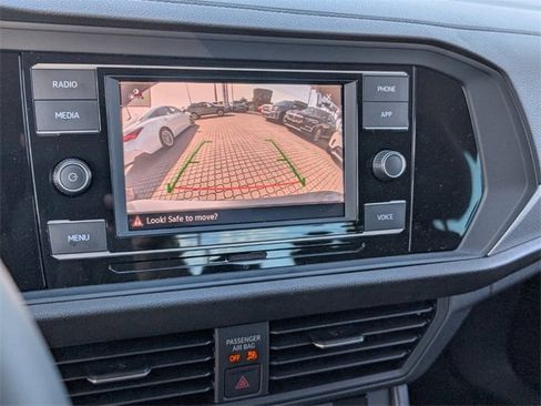 Certified 2024 Volkswagen Jetta S image 21