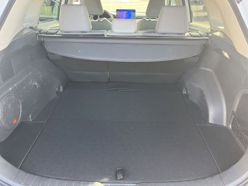 Used 2025 Toyota RAV4 Limited image 28