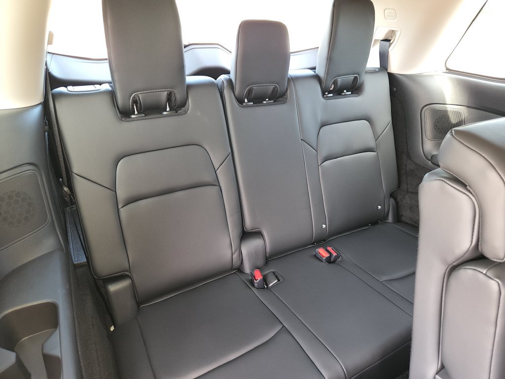 Used 2025 Nissan Pathfinder Platinum w/ Cargo Package FWD image 15