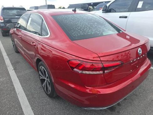 Used 2020 Volkswagen Passat 2.0T SEL image 2