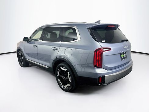 Used 2025 Kia Telluride S FWD image 5